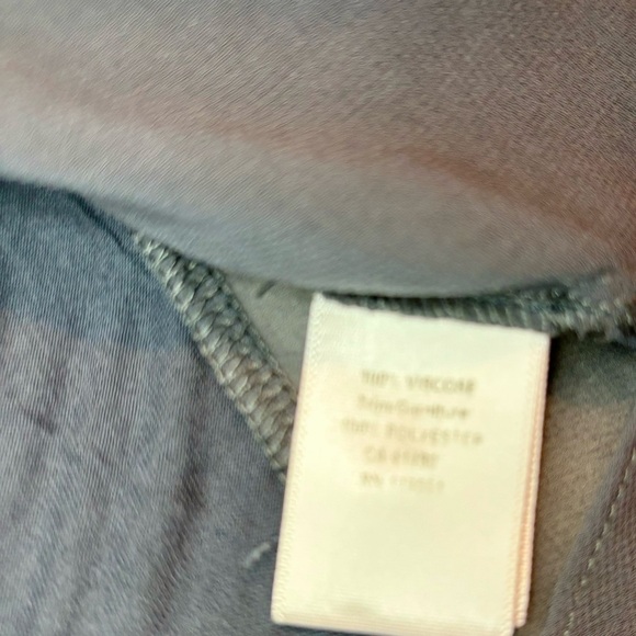 Gentlefawn Top Medium Black Grey Lightweight Viscose Super Soft Long Sleeves - Picture 13 of 15